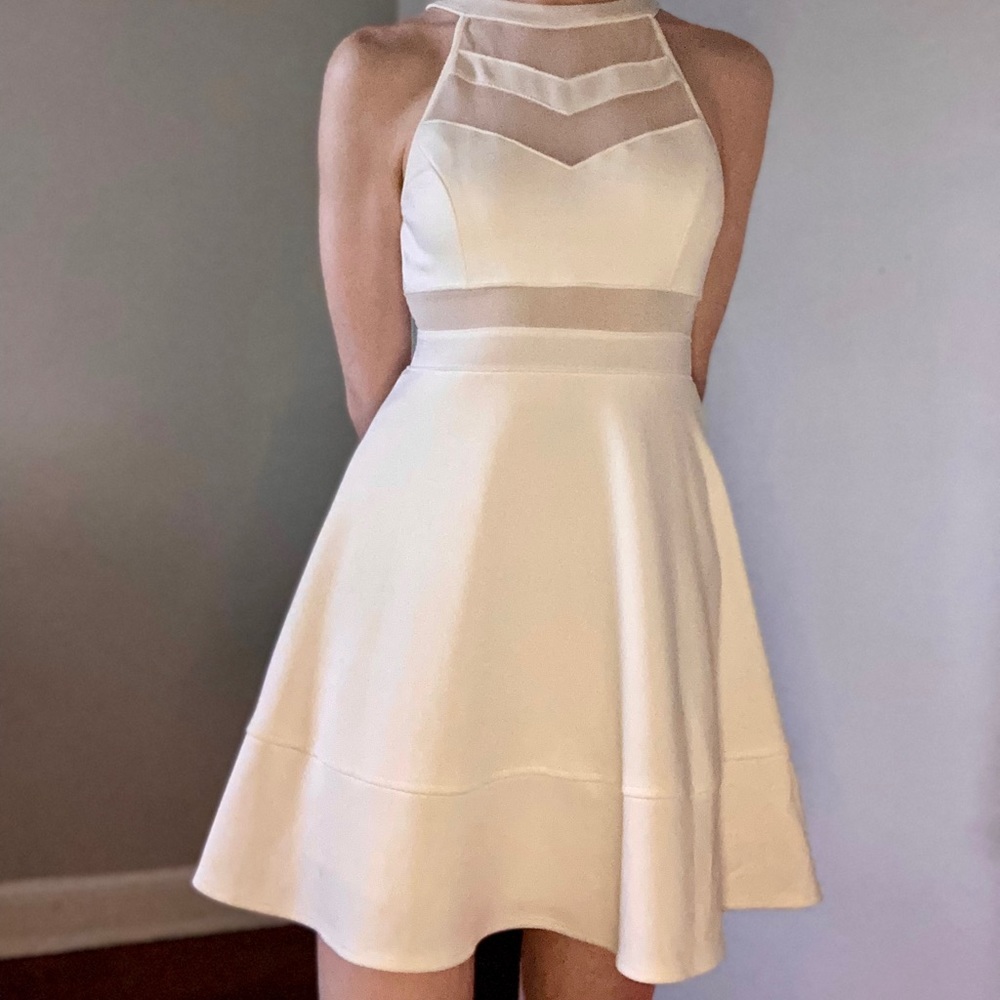 BONGO Medium White Cropped Mesh Sleeveless Mini Dress